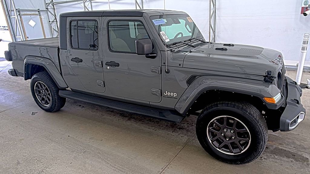 Used 2022 Jeep Gladiator Overland w/ LED Lighting Group AWD/4WD image 3