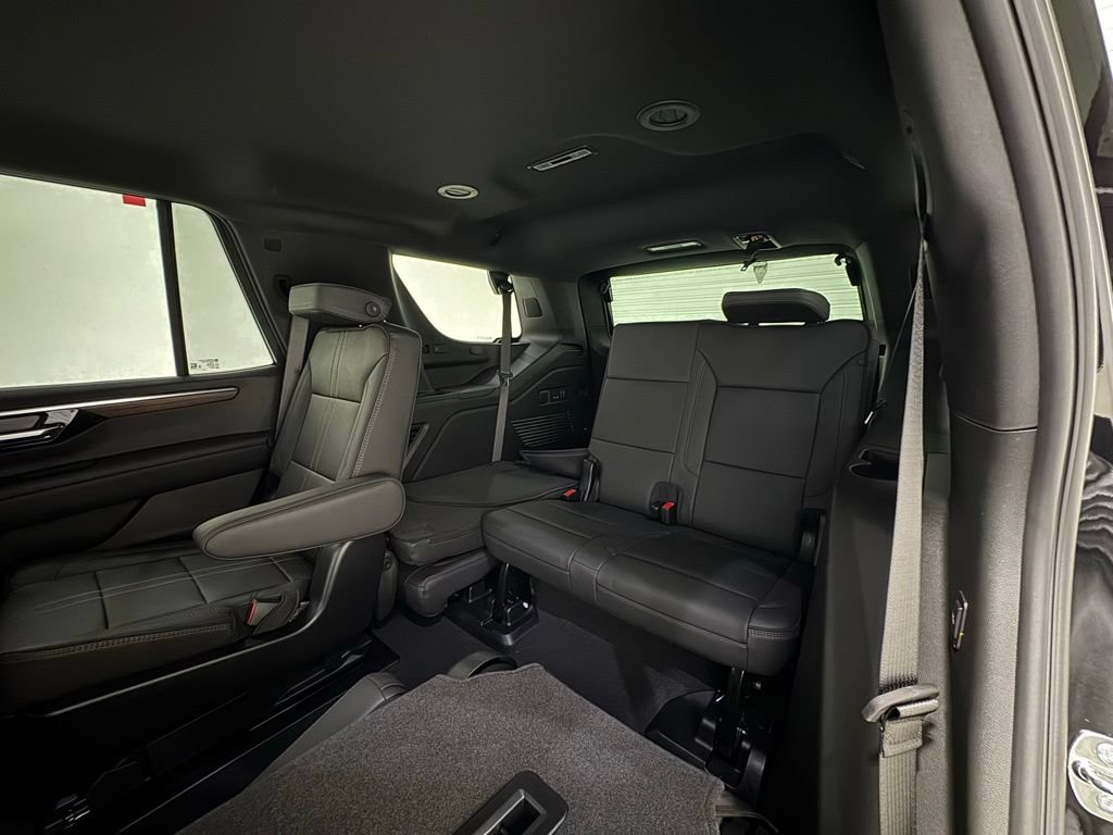 Used 2025 Chevrolet Tahoe High Country AWD/4WD image 39