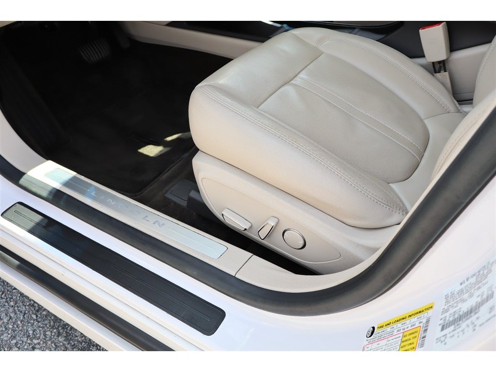 Used 2016 Lincoln MKZ Hybrid w/ Equipment Group 600A Reserve FWD image 18