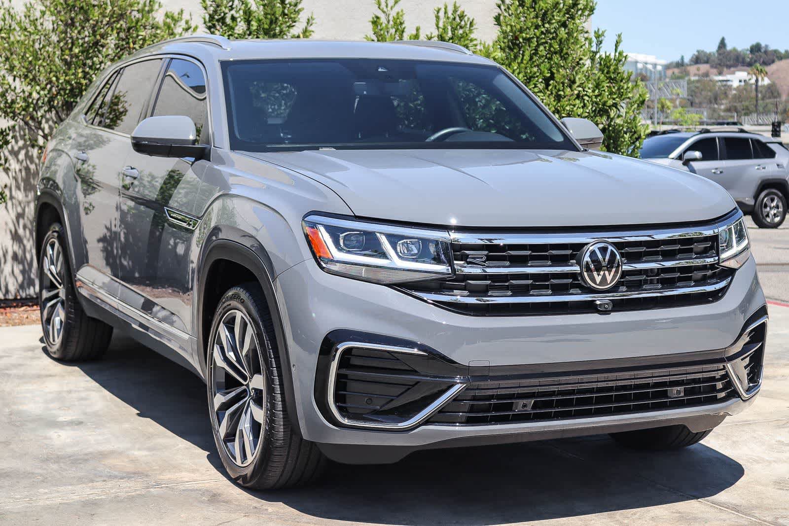 Used 2023 Volkswagen Atlas Cross Sport SEL Premium R-Line AWD/4WD image 3