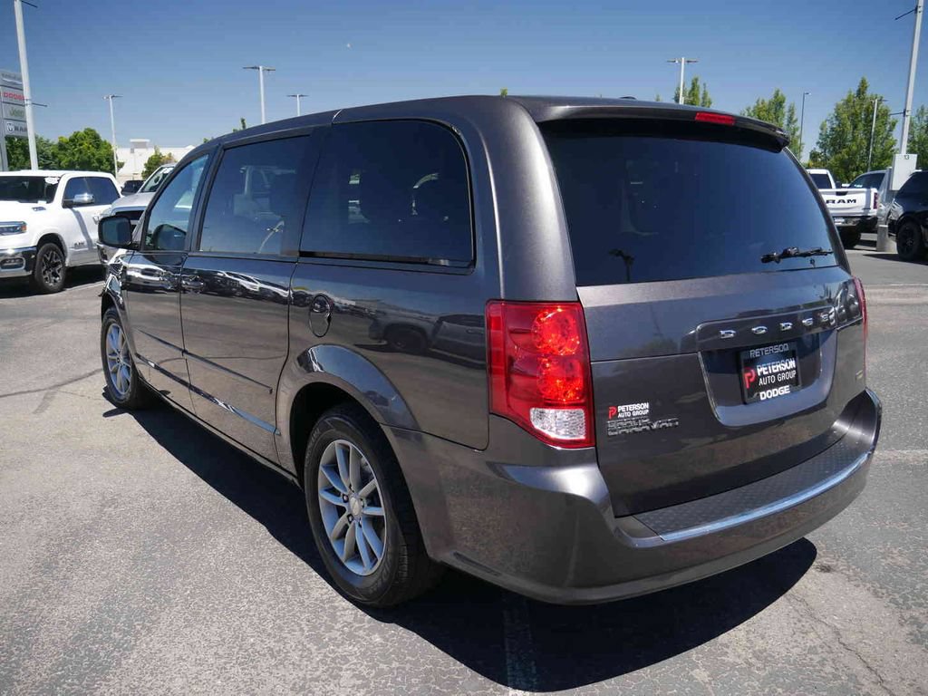 Used 2016 Dodge Grand Caravan SE FWD image 16