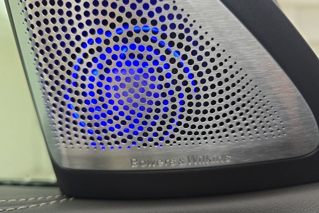 New 2026 BMW X6 M60i image 28