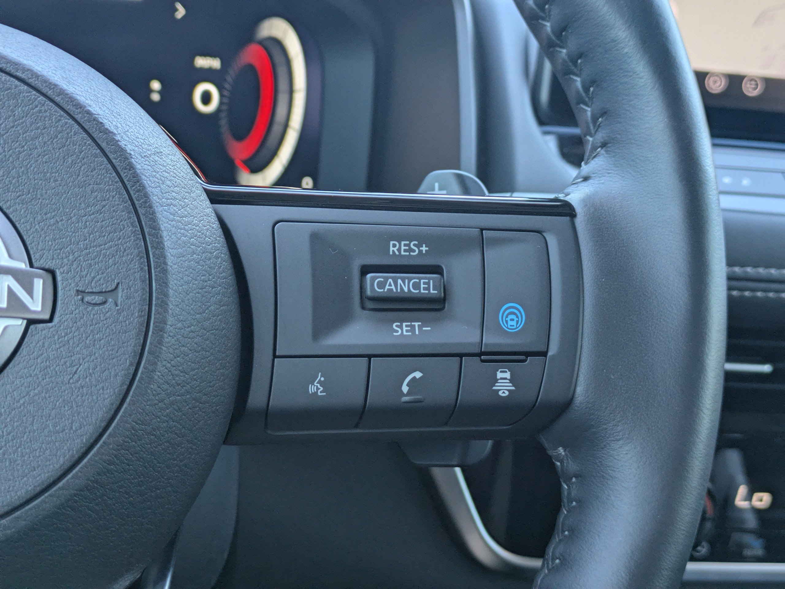 Certified 2024 Nissan Rogue SL w/ SL Premium Package FWD image 30