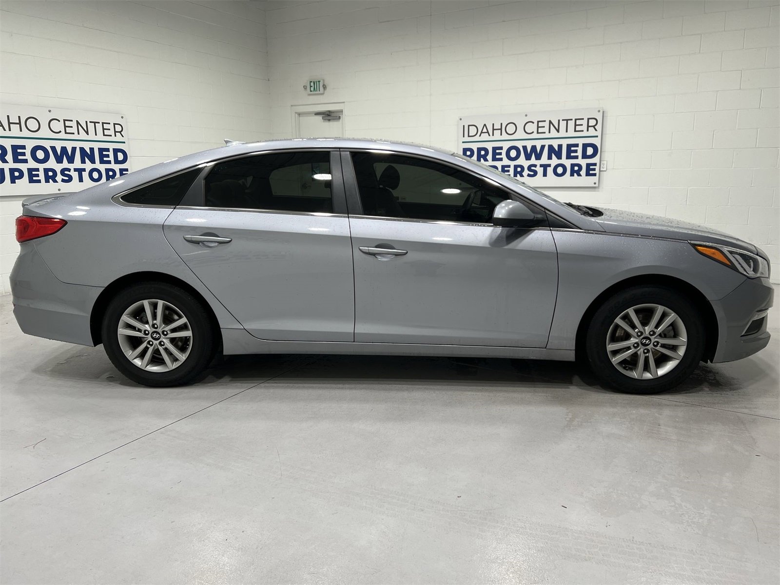 Used 2015 Hyundai Sonata SE image 9