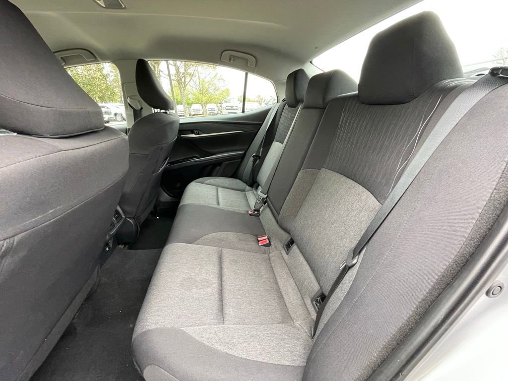Used 2025 Toyota Camry SE image 25