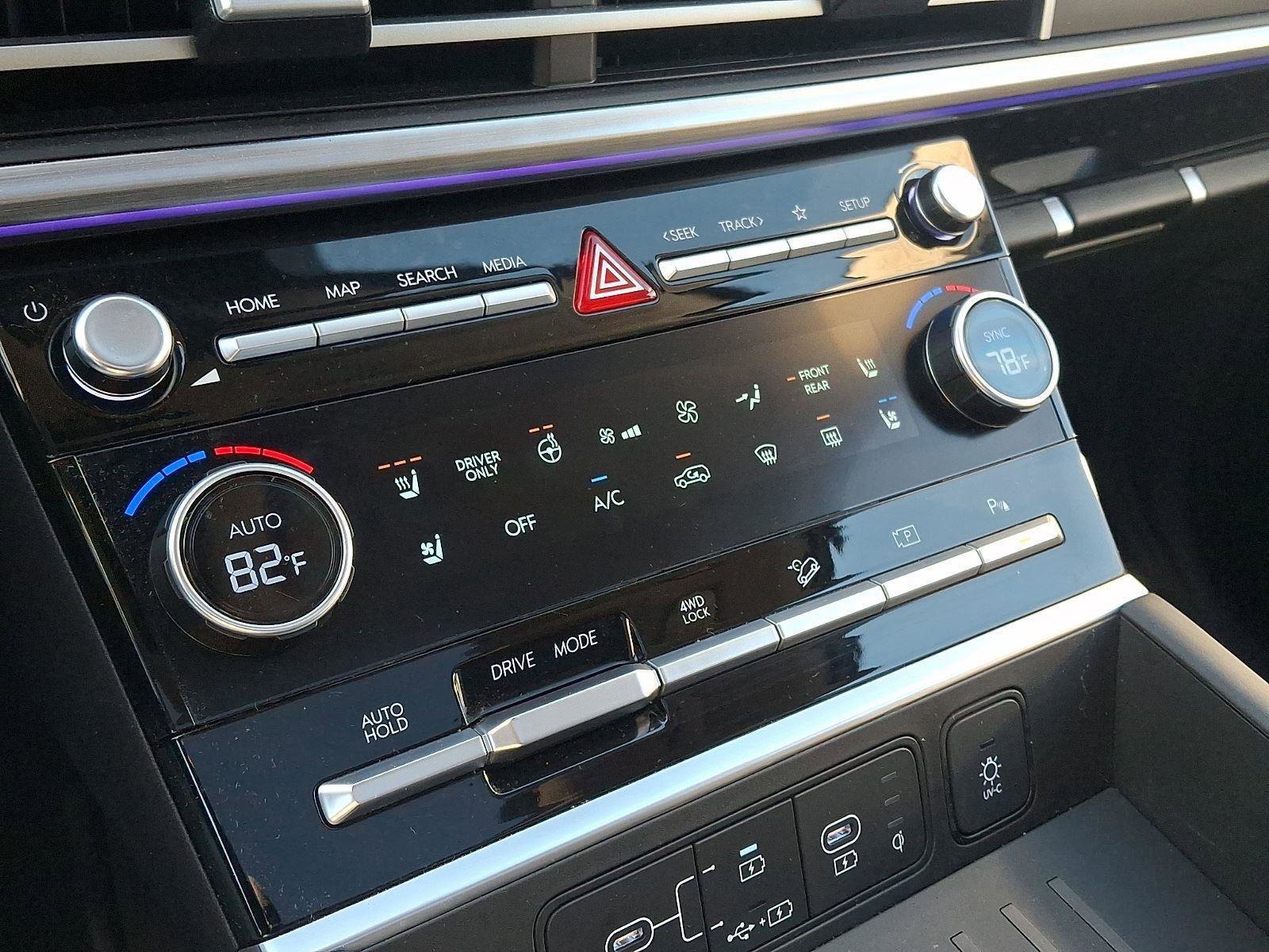 Used 2025 Hyundai Santa Fe Limited image 16