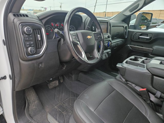Used 2022 Chevrolet Silverado 3500 LTZ AWD/4WD image 16
