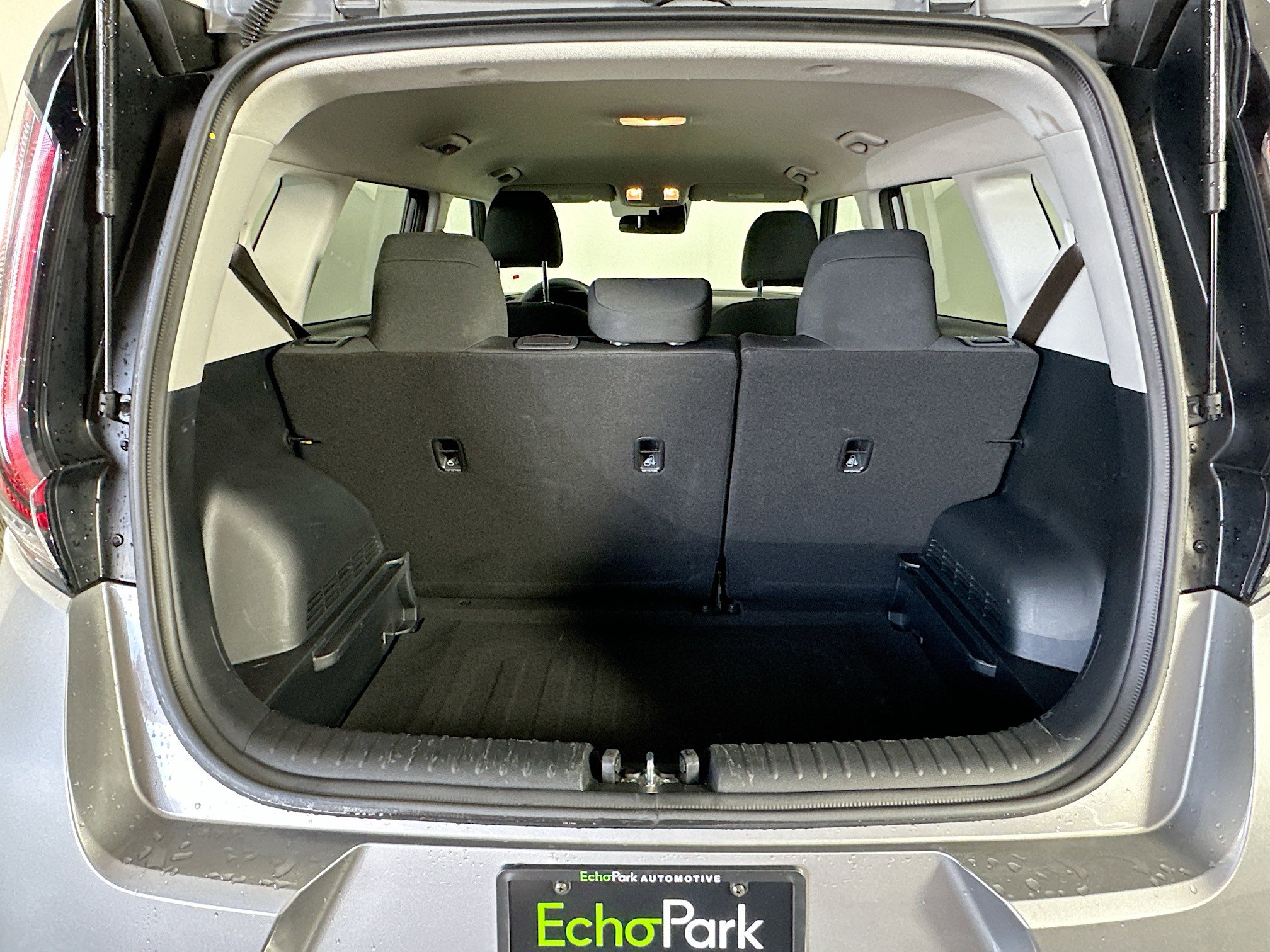 Used 2025 Kia Soul LX w/ LX Technology Package FWD image 28