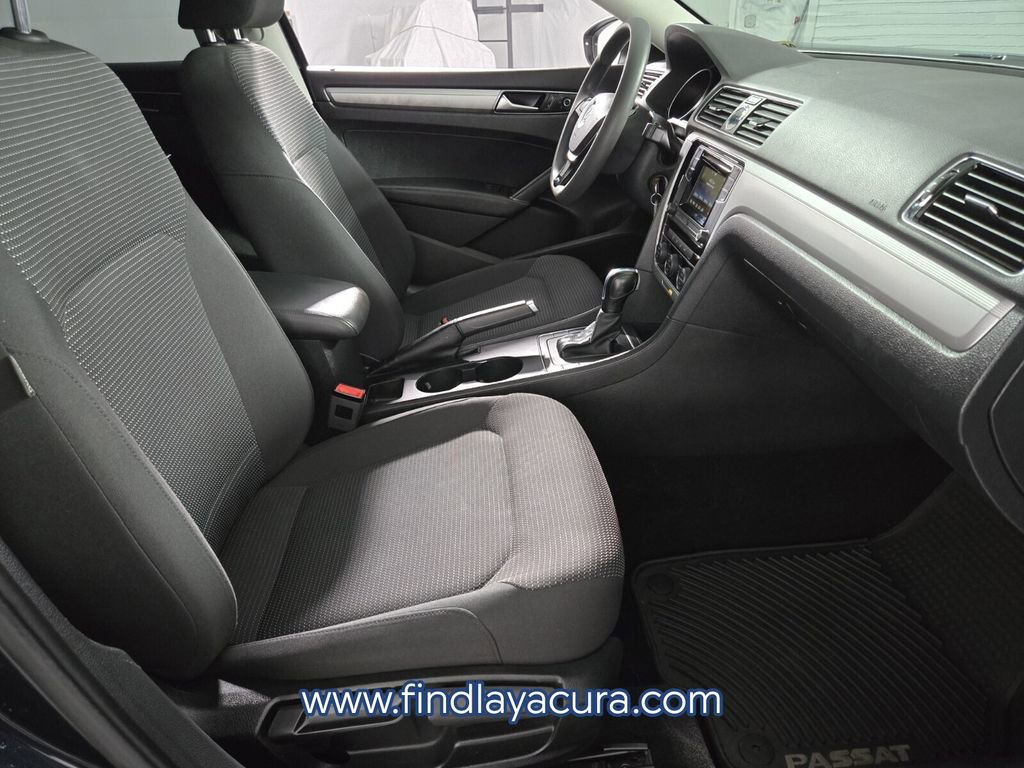 Used 2017 Volkswagen Passat 1.8T S FWD image 17