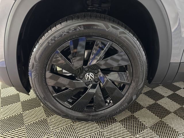 New 2026 Volkswagen Atlas SE image 10