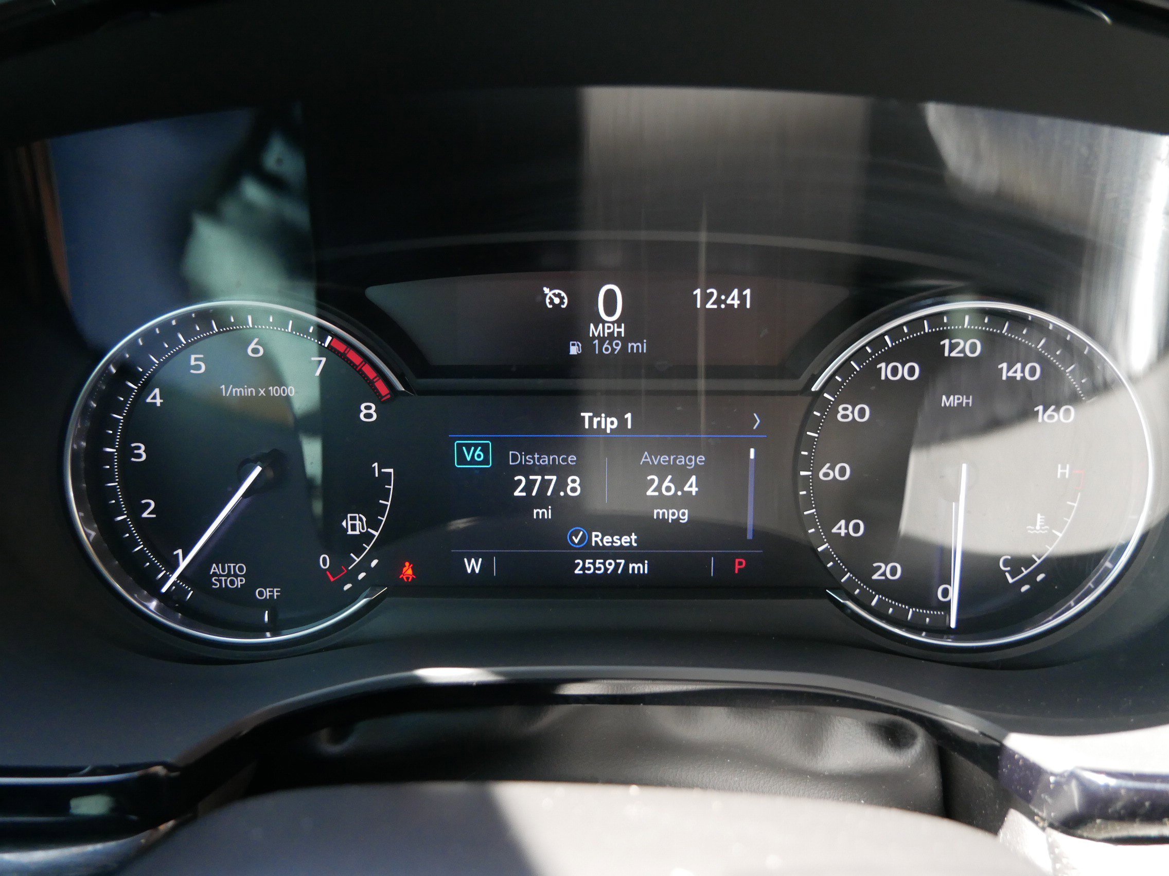 Certified 2022 Cadillac XT5 Premium Luxury FWD image 16