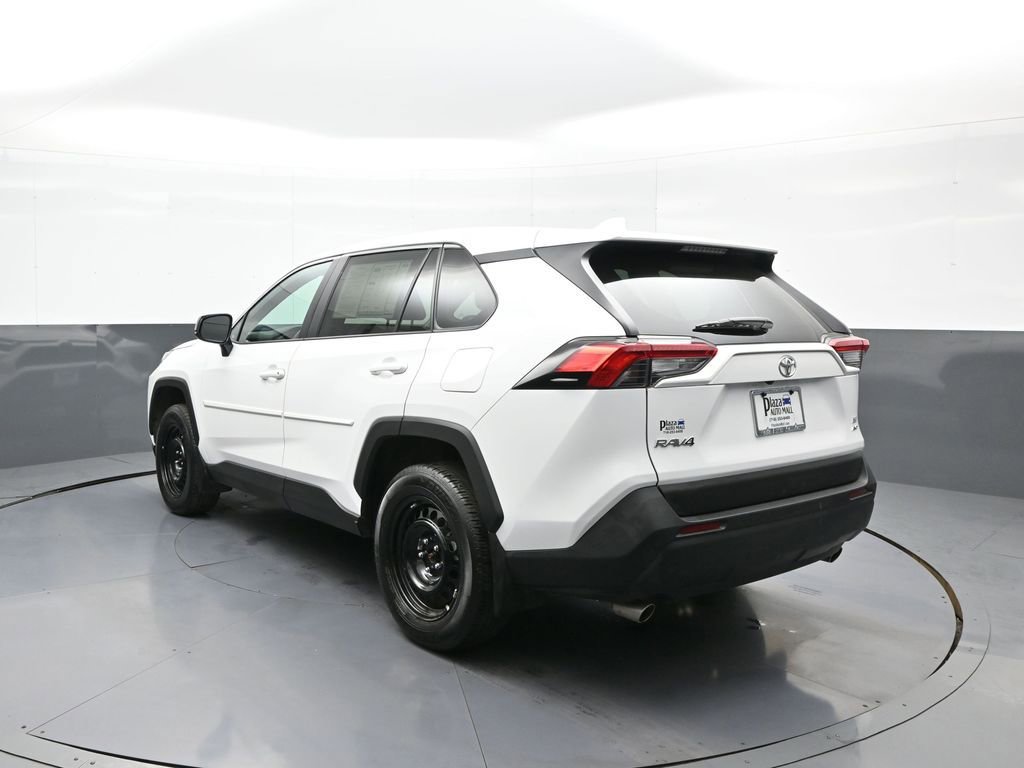Certified 2024 Toyota RAV4 LE AWD/4WD image 8