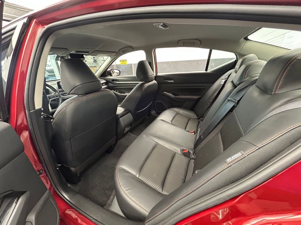 Used 2024 Nissan Altima 2.5 SR image 33