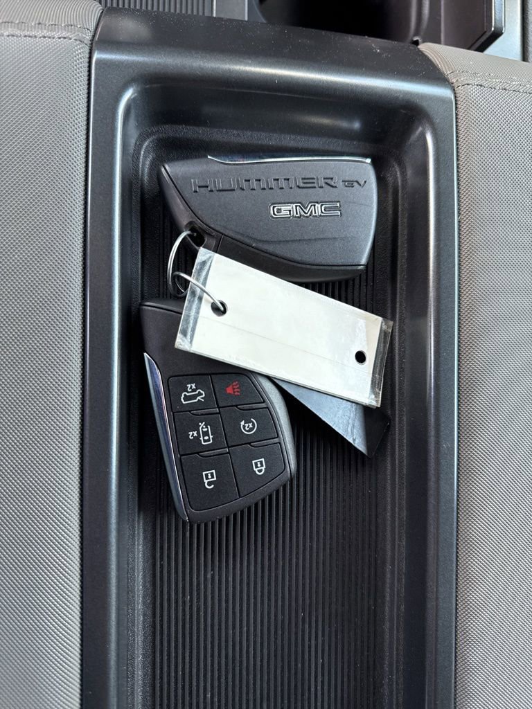 Used 2025 GMC Hummer EV 3X image 40