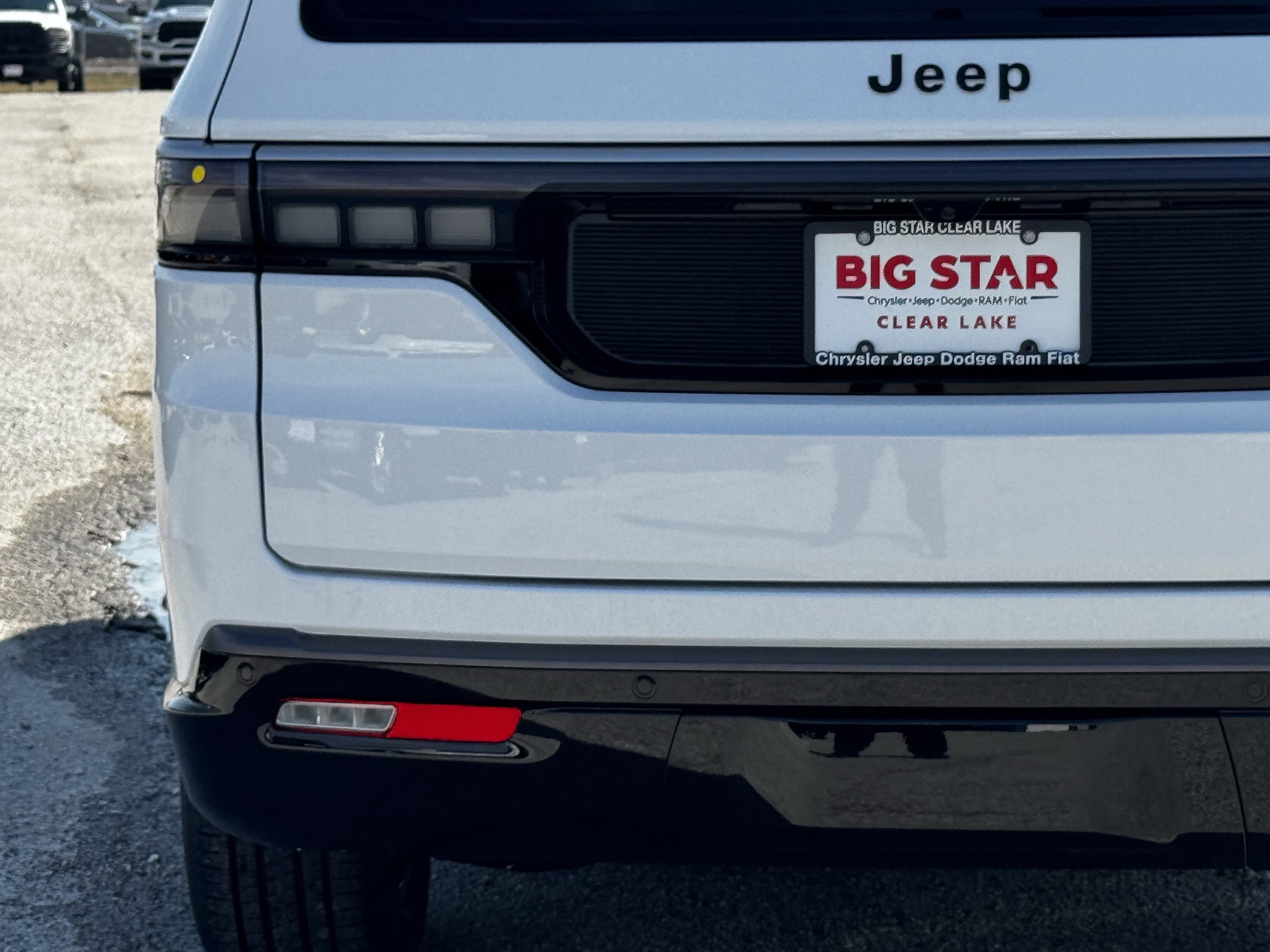 New 2026 Jeep Grand Wagoneer L 2WD image 11