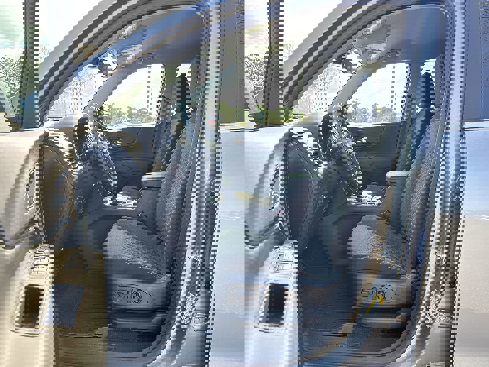 Used 2024 Chevrolet Equinox LT w/ LPO, Floor Liner Package image 16