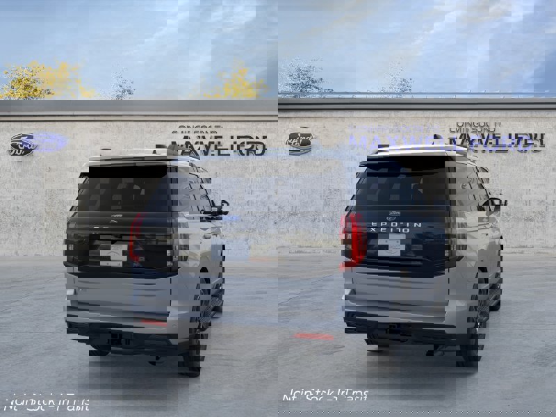 New 2026 Ford Expedition Active RWD image 21