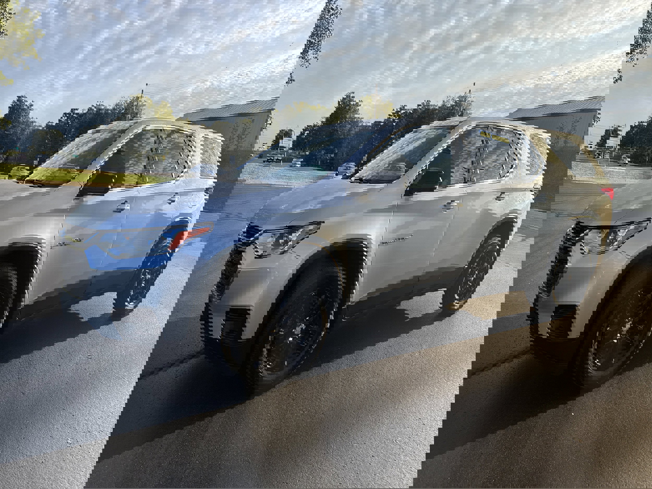 Used 2021 Chevrolet Traverse LS image 2