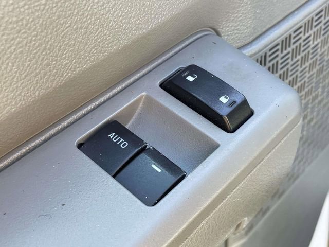 Used 2014 Ford E-250 and Econoline 250 w/ Power Group image 16