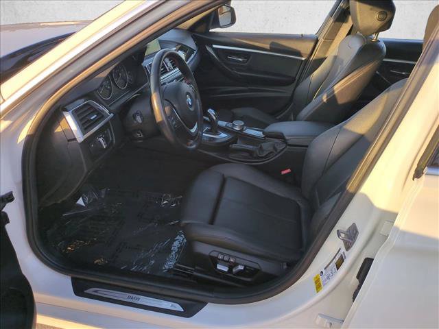 Used 2018 BMW 330i Sedan RWD image 17