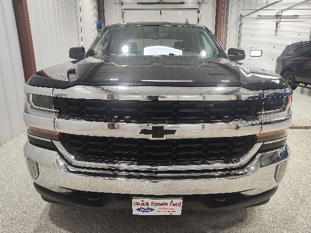 Used 2018 Chevrolet Silverado 1500 LT w/ All Star Edition AWD/4WD image 2