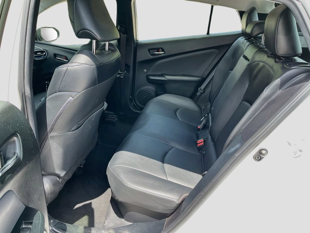 Used 2022 Toyota Prius Limited FWD image 25