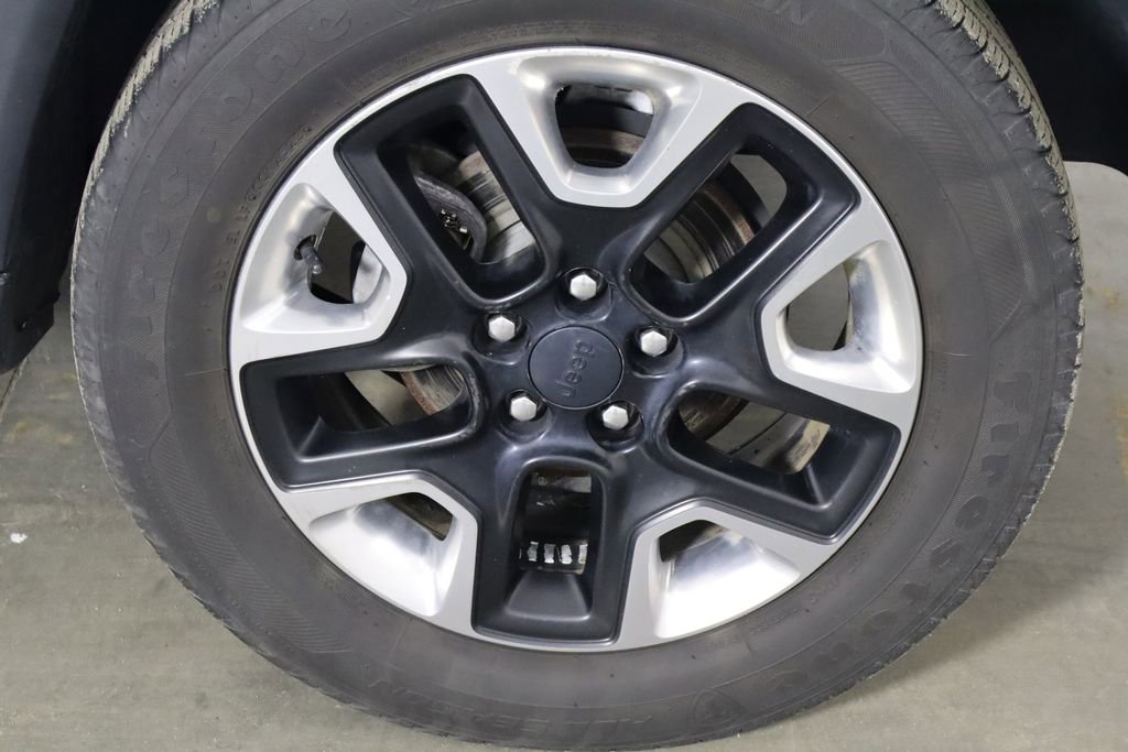 Used 2018 Jeep Compass Trailhawk w/ Cold Weather Group image 37