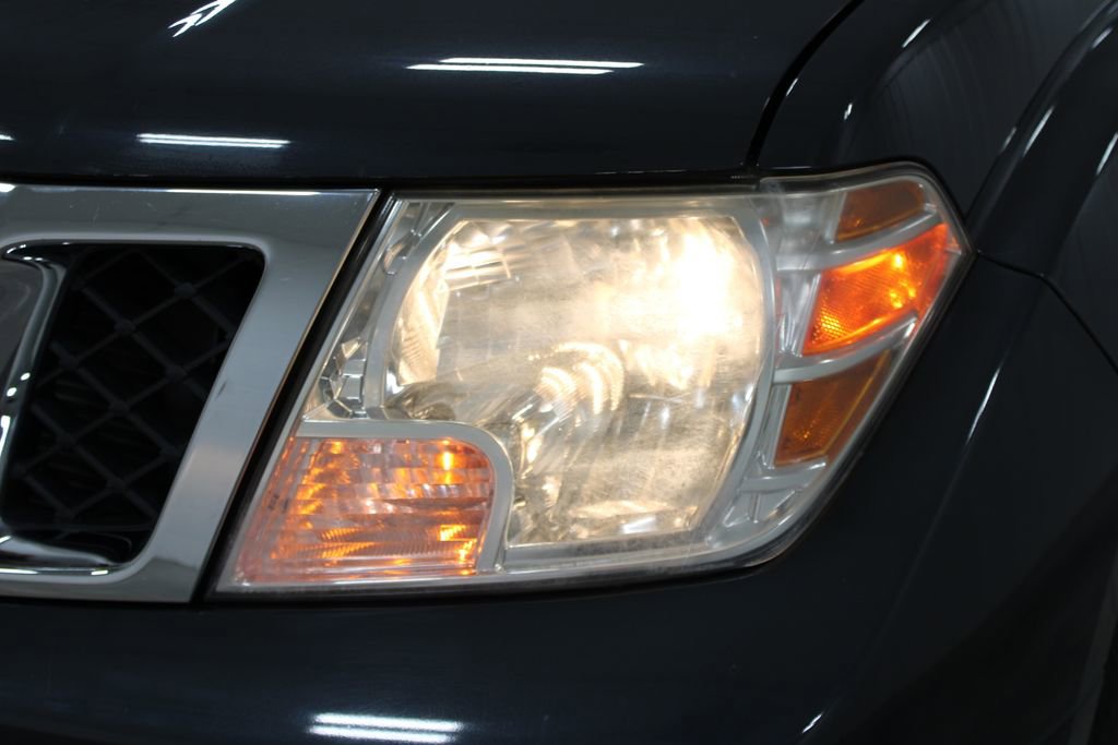 Used 2013 Nissan Frontier SV RWD image 13
