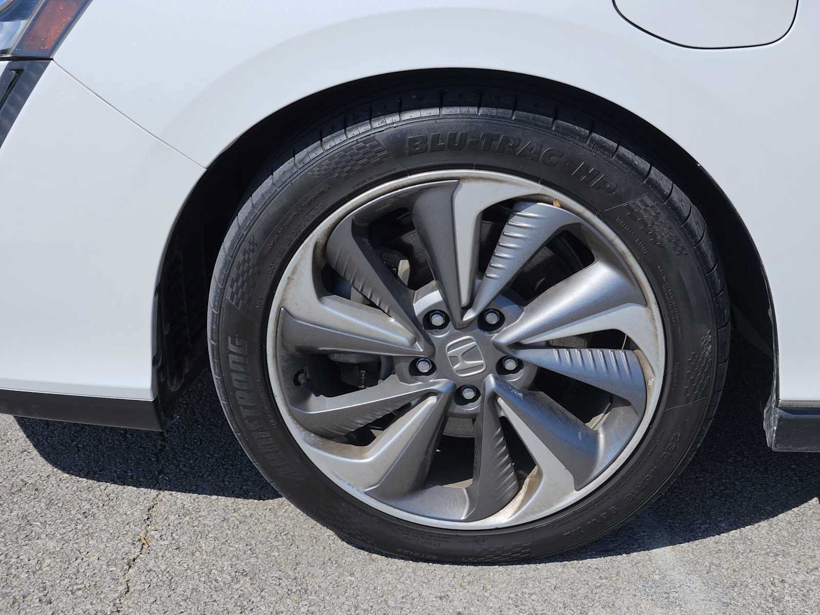 Certified 2018 Honda Clarity Touring image 9