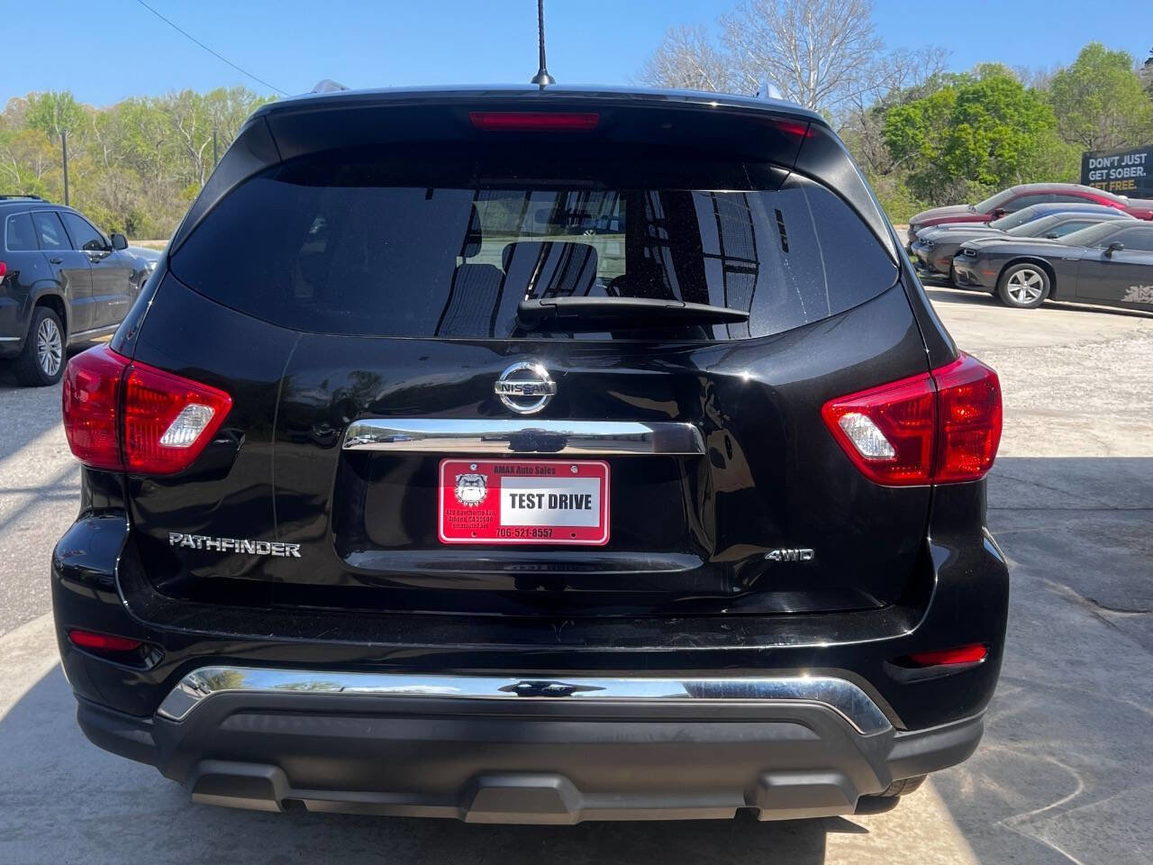 Used 2018 Nissan Pathfinder S image 5