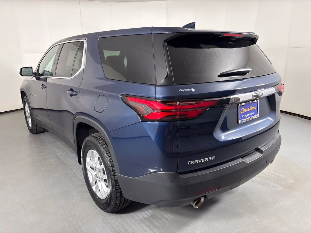 Used 2022 Chevrolet Traverse LS FWD image 7