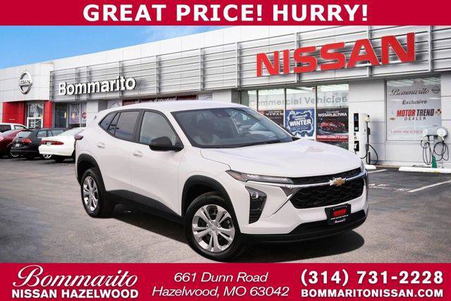 Used 2025 Chevrolet Trax LS