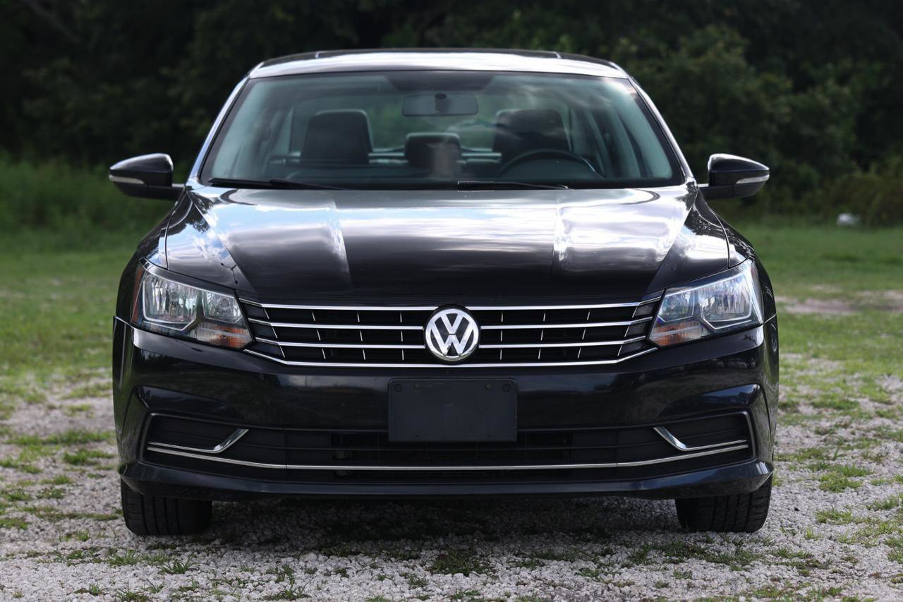 Used 2017 Volkswagen Passat 1.8T SE FWD image 17