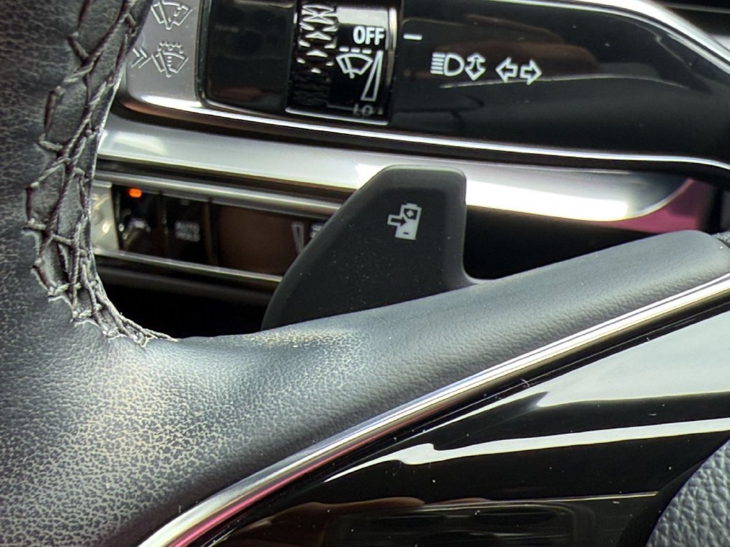 Certified 2024 Cadillac Lyriq Luxury AWD/4WD image 26