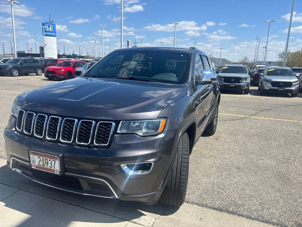 Used 2017 Jeep Grand Cherokee Limited AWD/4WD image 10