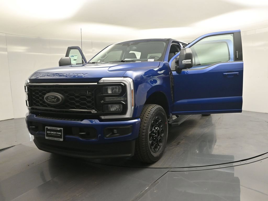 New 2026 Ford F250 XLT w/ XLT Premium Package image 28