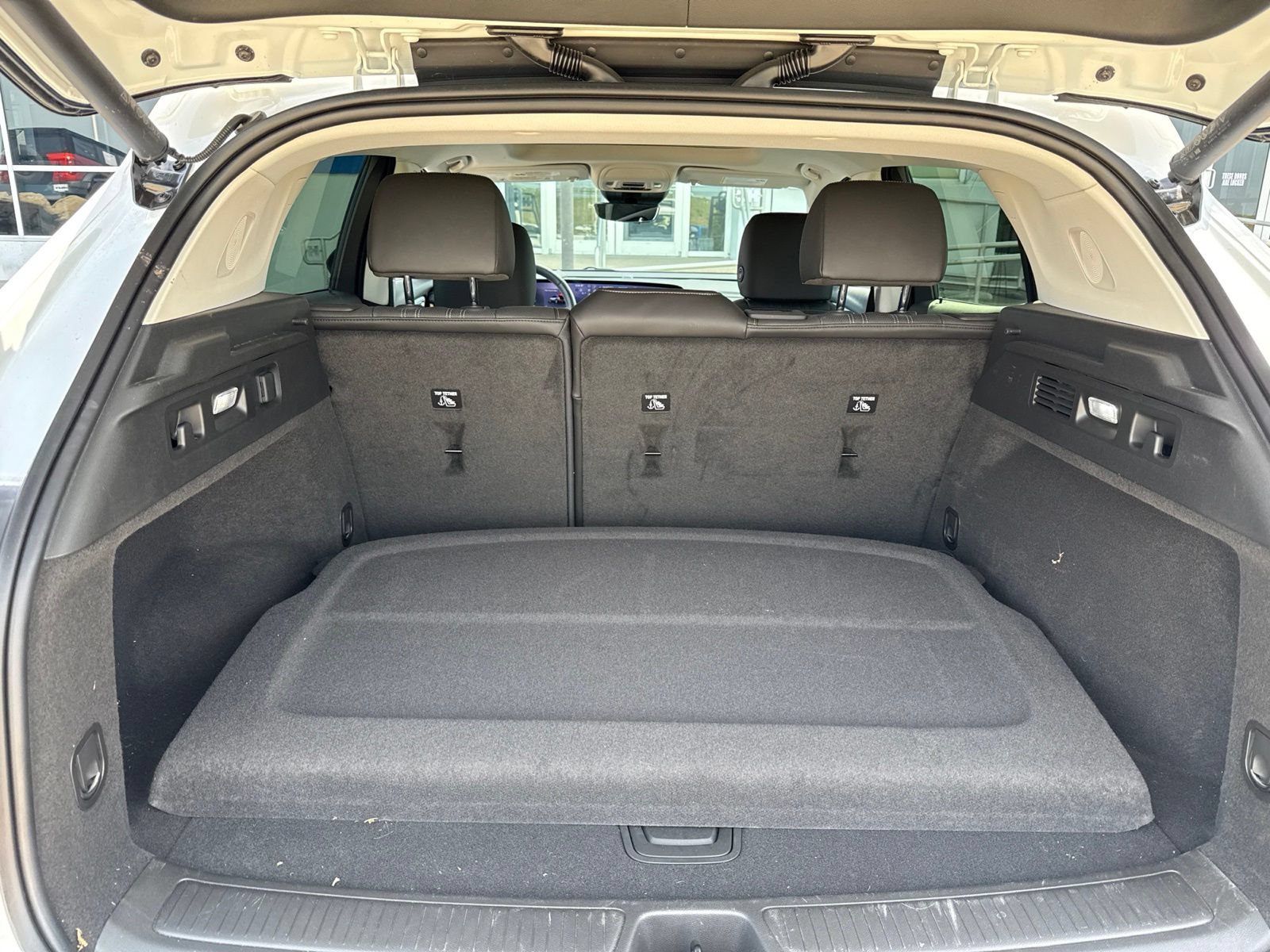 Used 2024 Buick Envision Avenir AWD/4WD image 10
