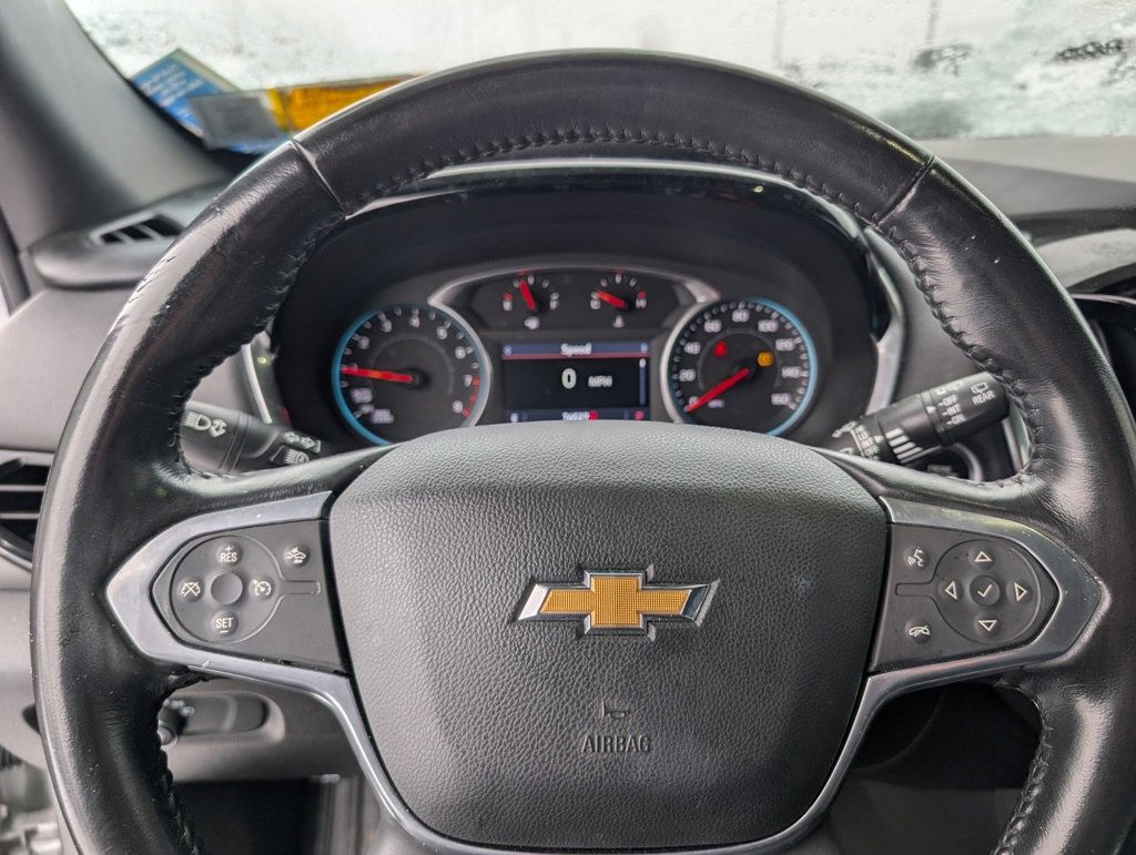 Used 2022 Chevrolet Traverse LT image 11