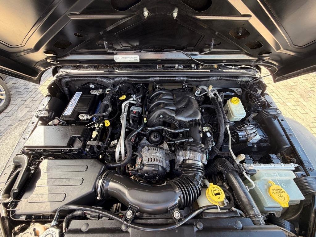 Used 2016 Jeep Wrangler Sport w/ Quick Order Package 24S AWD/4WD image 22