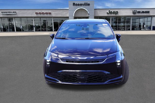 New 2027 Chrysler Pacifica Select AWD/4WD image 8