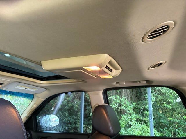 Used 2007 Chevrolet Tahoe LT w/ LT Preferred Equipment Group AWD/4WD image 15
