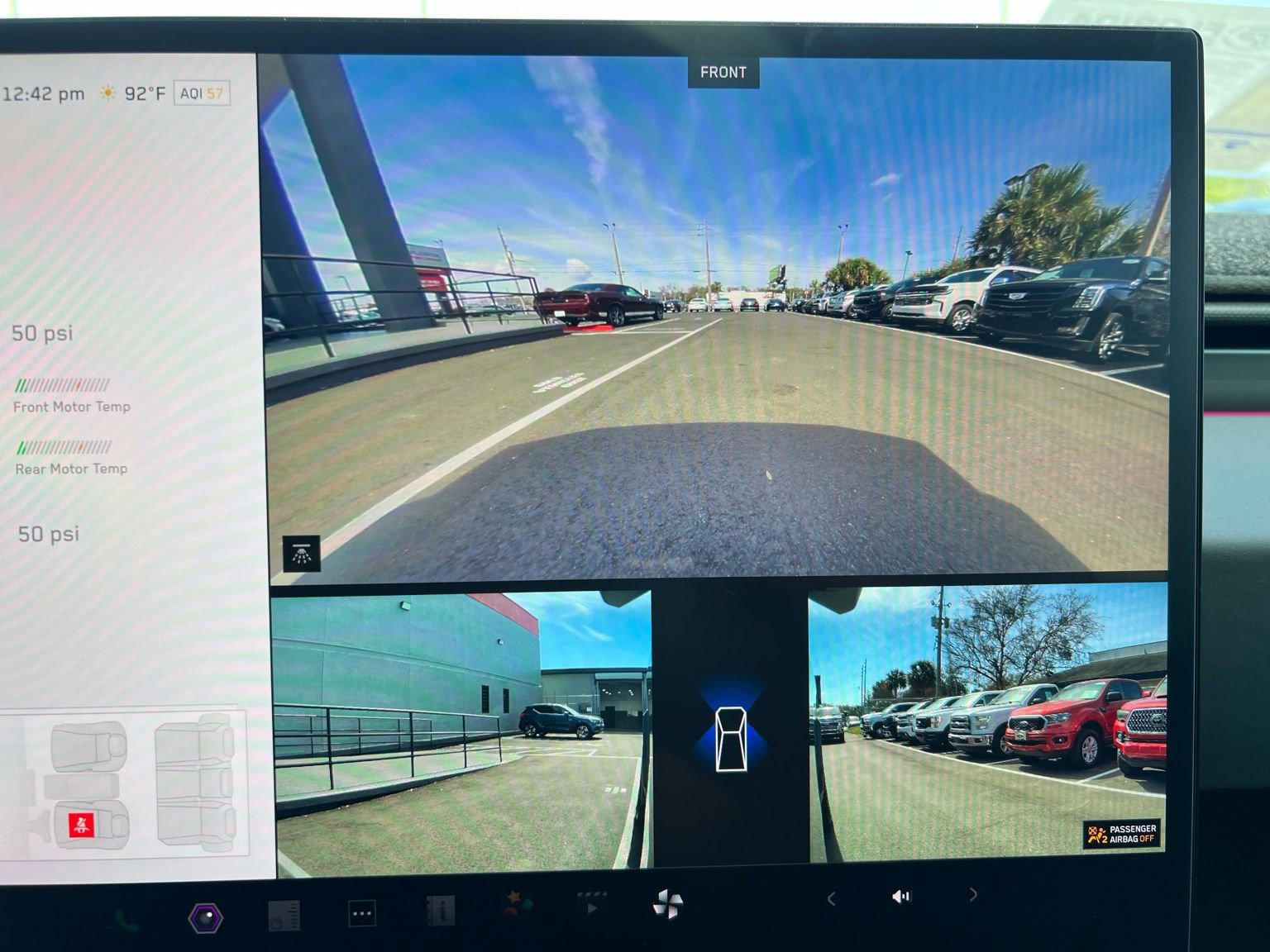 Used 2024 Tesla Cybertruck AWD Crew Cab image 38