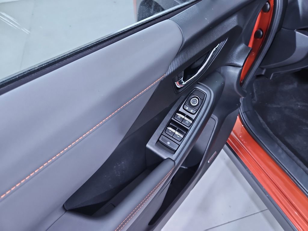 New 2025 Subaru Crosstrek 2.5i Limited w/ Popular Package #4A image 11