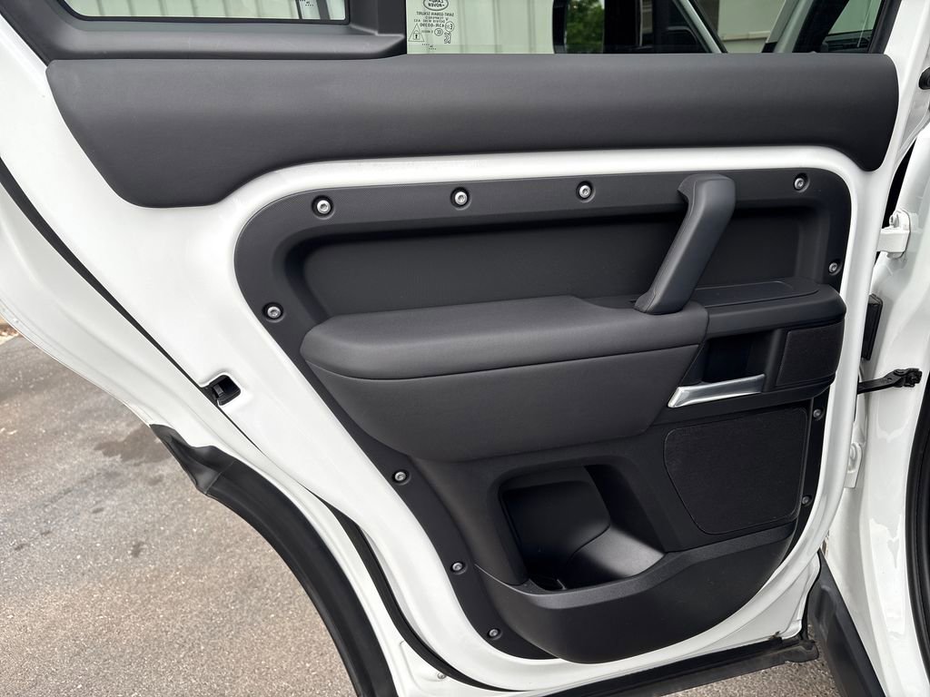 Used 2025 Land Rover Defender 110 S AWD/4WD image 40