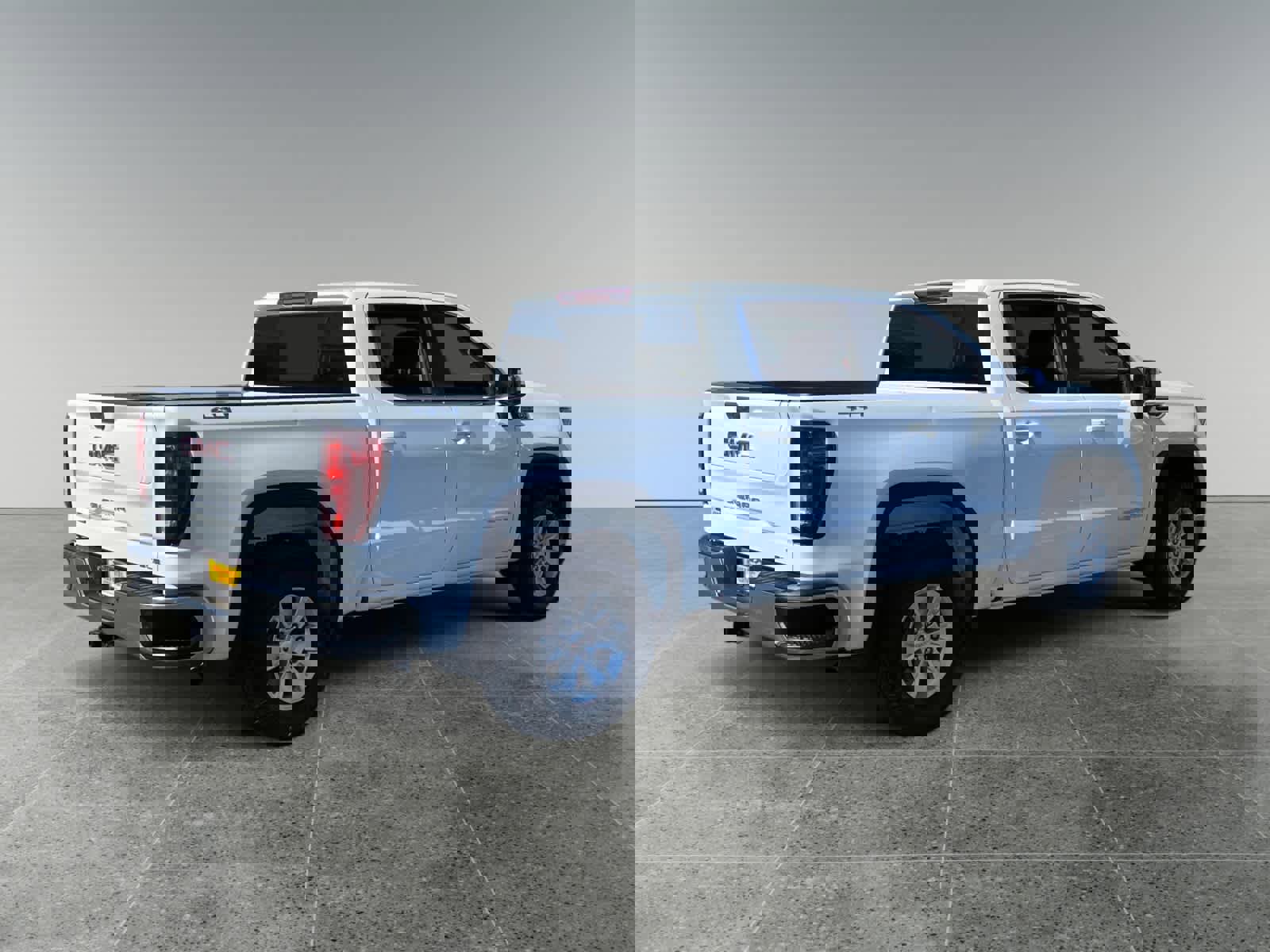 Used 2023 GMC Sierra 1500 SLE image 5