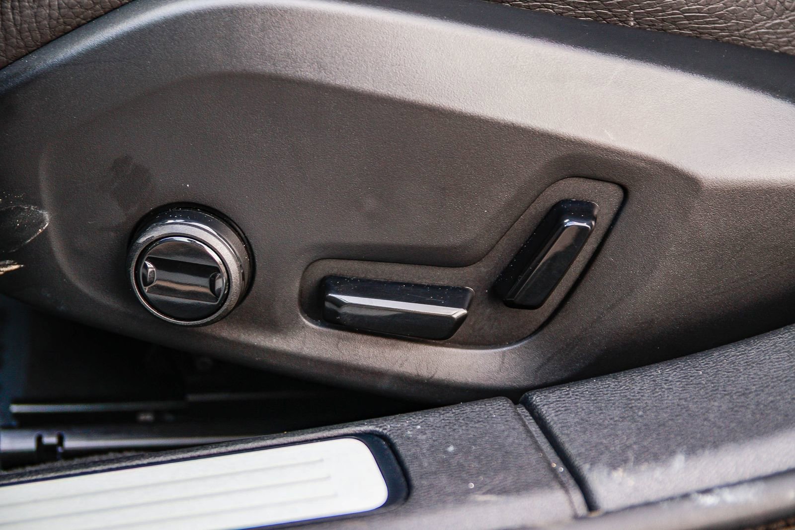 Used 2025 Volvo V60 B5 Cross Country Plus image 53