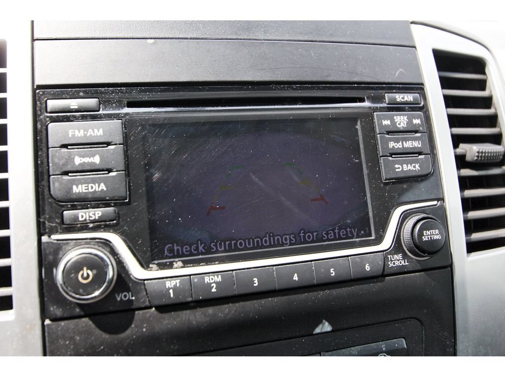 Used 2018 Nissan Frontier SV RWD image 16