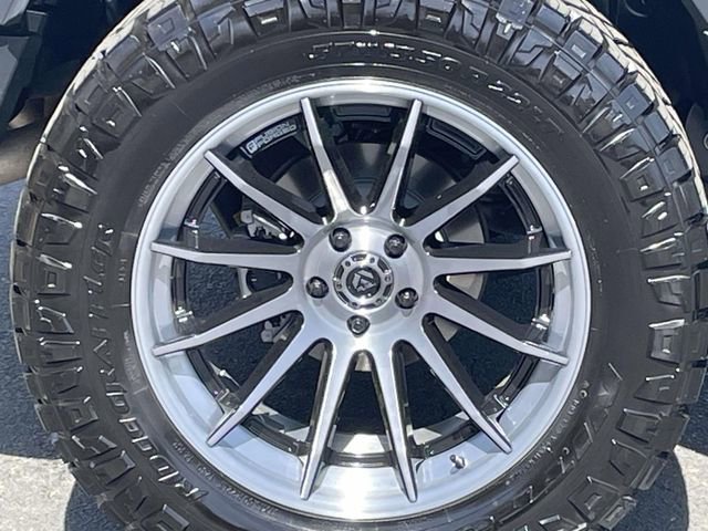 Used 2024 Jeep Wrangler Sport S image 35