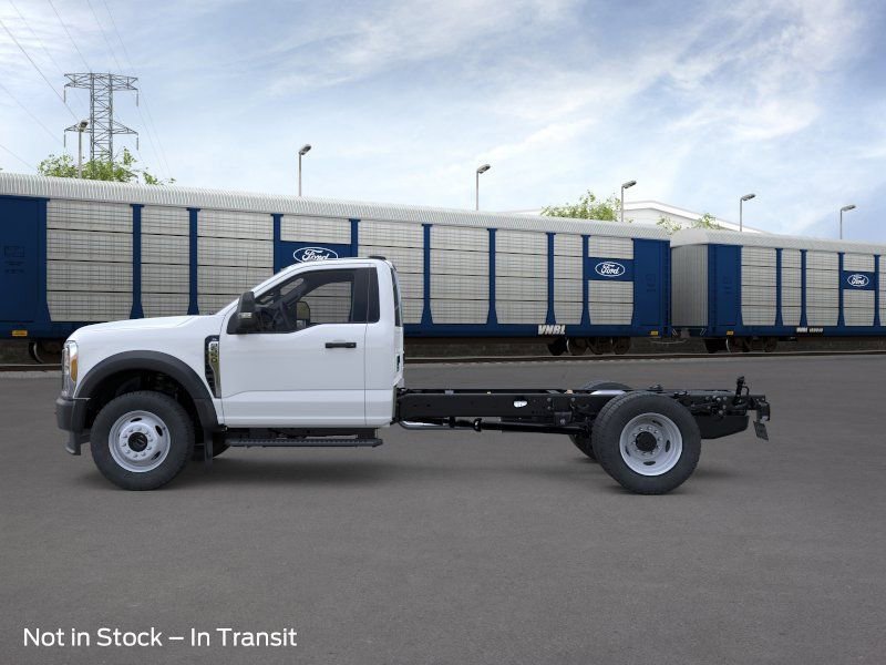 New 2026 Ford F550 4x4 Regular Cab Super Duty image 4