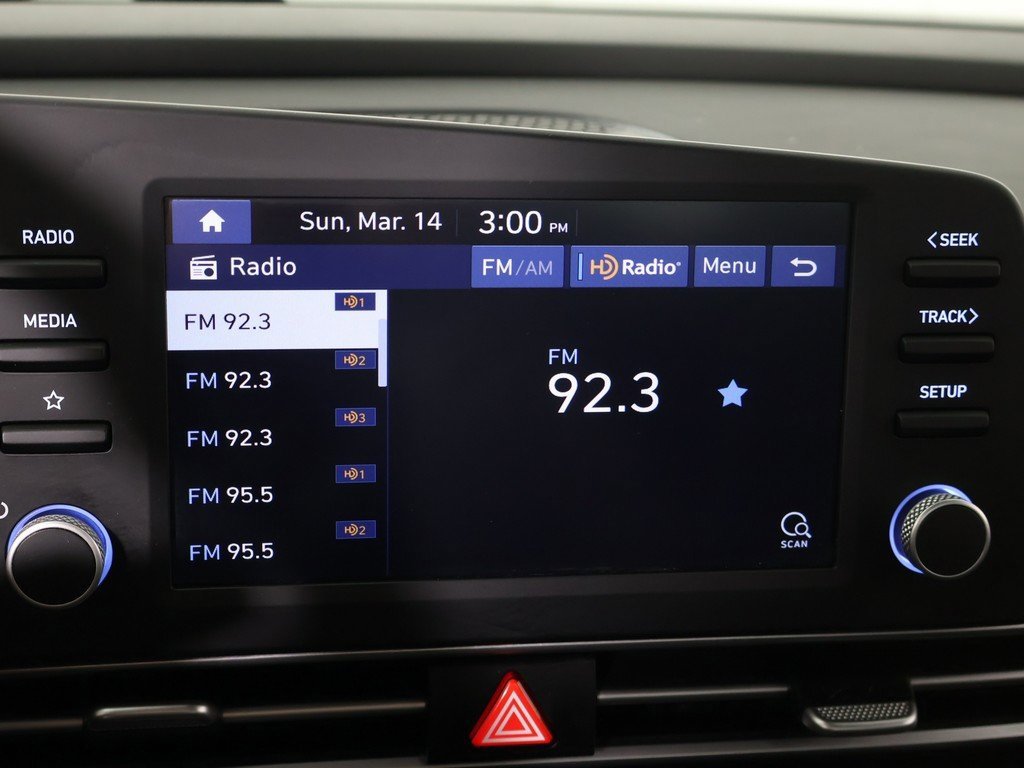 Used 2021 Hyundai Elantra SE image 42